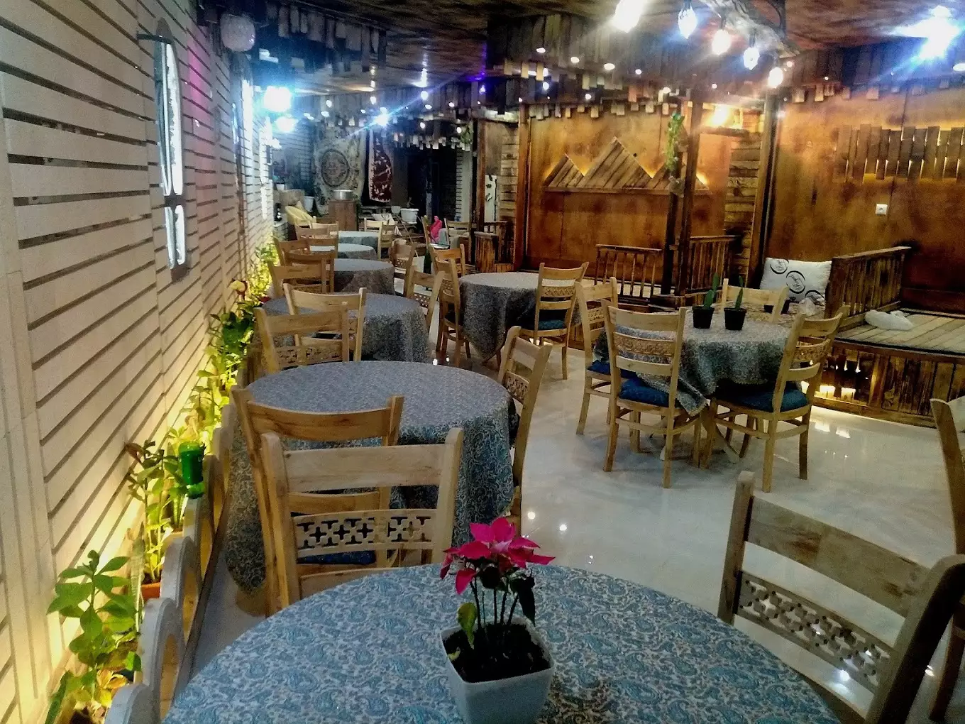 هتل مهمانپذیر پارس کهن قم